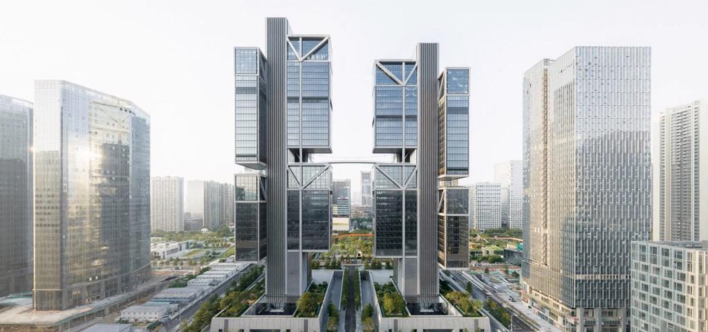 Η Foster + Partners συνδέει δύο ουρανοξύστες με κρεμαστή γέφυρα ύψους 100 μέτρων Η Foster + Partners συνδέει δύο ουρανοξύστες με κρεμαστή γέφυρα ύψους 100 μέτρων